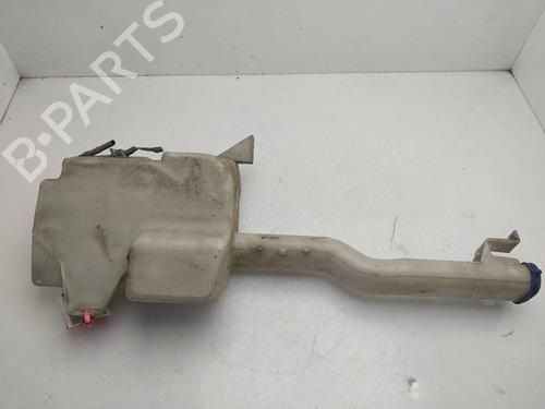 Used Windscreen washer tank Windscreen washer tank 39526628 39526628