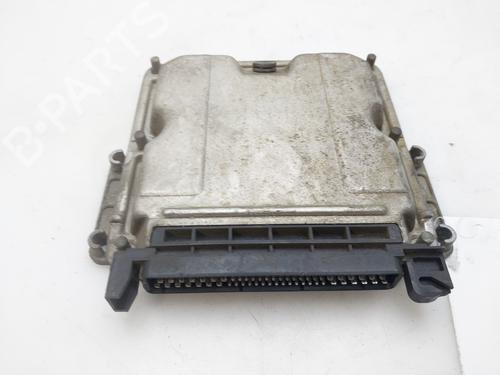 Calculateur moteur (ecu) PEUGEOT 306 (7B, N3, N5) 2.0 HDI 90 (90 hp) 17955730