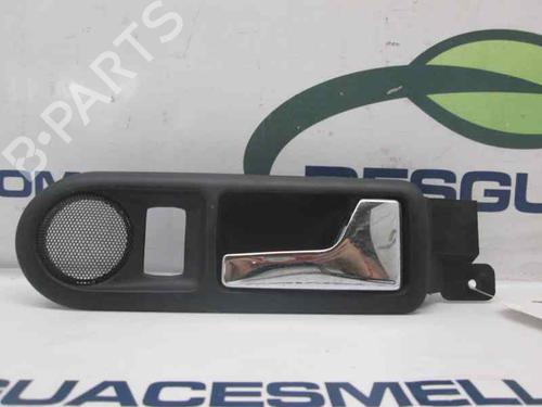 Used Rear right interior door handle VW GOLF IV (1J1) 1.6 16V (105 hp) 3295445