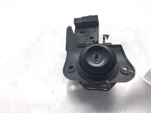 Used Tailgate handle CITROËN SAXO (S0, S1) 1.5 D (57 hp) 6645622