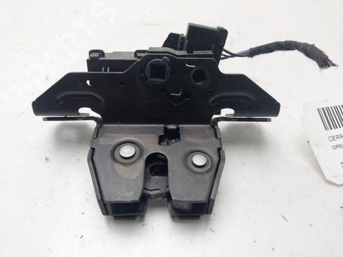 Used Tailgate lock OPEL ASTRA K Sports Tourer (B16) [2015-2022]  27566195