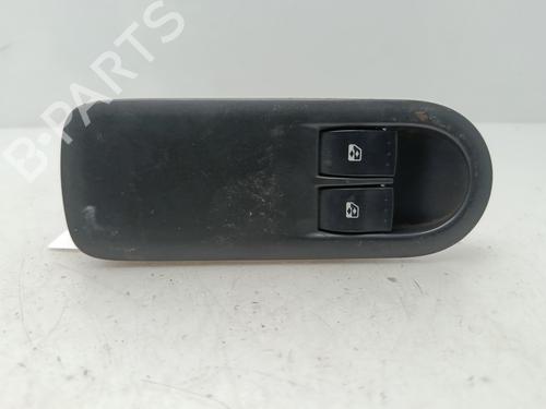 Mando elevalunas delantero izquierdo RENAULT MEGANE II (BM0/1_, CM0/1_) 1.5 dCi (BM1E, CM1E) (106 hp) 29704584