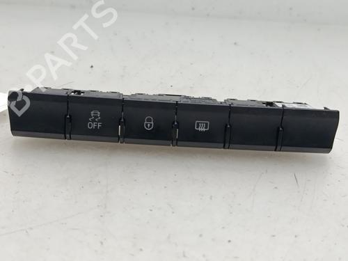 Used Switch Switch SKODA RAPID (NH3, NK3, NK6) [2012-2022] 32228126 32228126