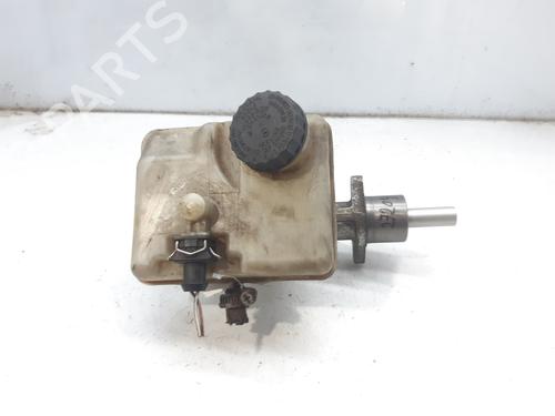 Used Brake master cylinder MERCEDES-BENZ SPRINTER 4-t Van (B904) 412 D 4x4 (122 hp) 9574090