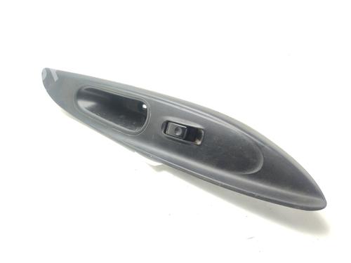 Used Right front window switch HYUNDAI H-1 / STAREX Bus (A1) 2.5 TD 4WD (101 hp) 26282316