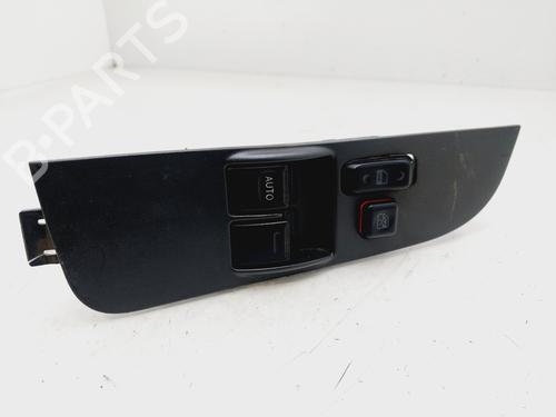 Used Left front window switch TOYOTA COROLLA Liftback (_E11_) 1.4 (ZZE111_, ZZE111R) (97 hp) 31940657