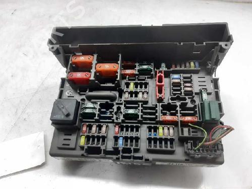 Fuse box BMW 3 Coupe (E92) 320 d (177 hp) 5268954