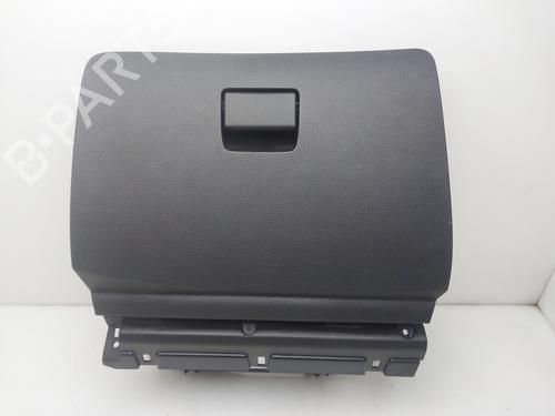 Used Glove box Glove box 37682101 37682101