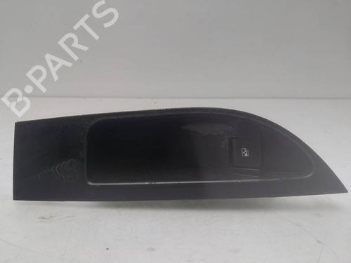 Used Right rear window switch Right rear window switch 39567578 39567578