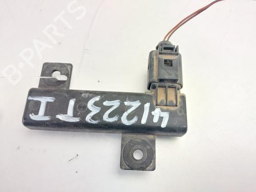 Antenne/Base Antenne/Base VW TOUAREG (7LA, 7L6, 7L7) 5.0 V10 TDI (313 hp) 33928910 33928910