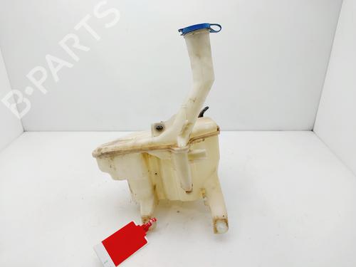 Sprinklertank TOYOTA YARIS (_P9_) 1.4 D-4D (NLP90_, NLP90R) (90 hp) 30660541