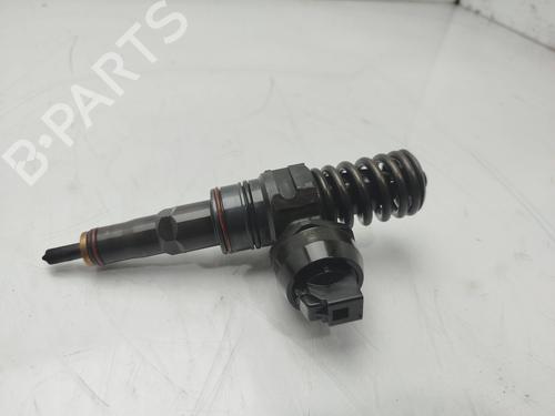 Injecteur SKODA SUPERB I (3U4) 1.9 TDI (130 hp) 31850378