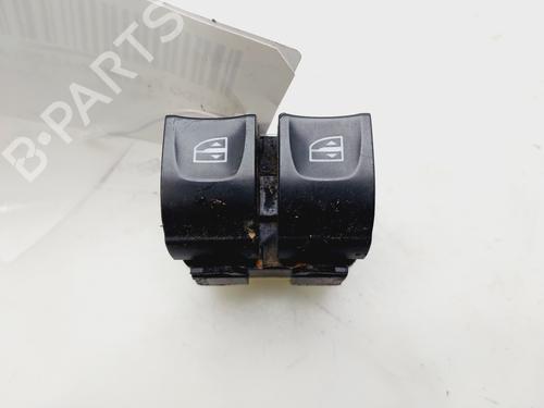 Used Left front window switch RENAULT CLIO IV (BH_) [2012-2021]  31013992