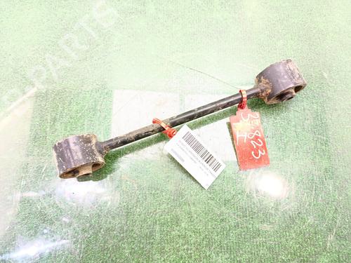 Used Left rear suspension arm KIA SORENTO I (JC) [2002-2011]  27994034