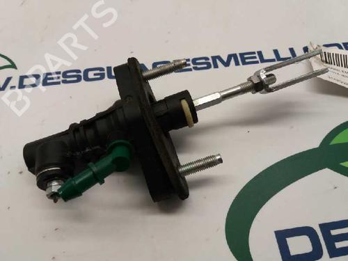 Used Clutch slave cylinder TOYOTA VERSO (_R2_) 1.6 D4-D (WAR20_) (112 hp) 13990521