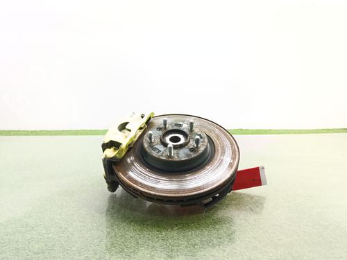 Used Left front steering knuckle Left front steering knuckle HYUNDAI i30 (PDE, PD, PDEN) 1.6 CRDi (110 hp) 33327088 33327088