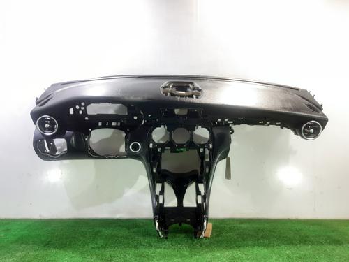 Dashboard MERCEDES-BENZ C-CLASS (W205) C 250 BlueTEC / d (205.008, 205.006) | BP8687449C46 