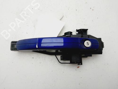 Used Front left exterior door handle FORD FOCUS III [2010-2020]  29585840