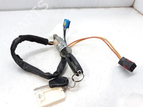 Used Ignition barrel CITROËN XSARA Coupe (N0) 2.0 HDI 90 (90 hp) 8646516