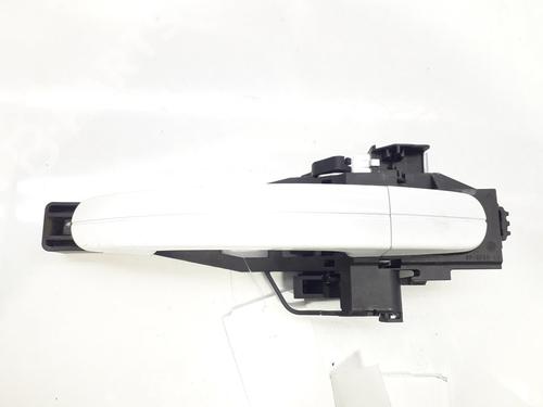 Used Rear left exterior door handle Rear left exterior door handle FORD FOCUS III 1.5 TDCi (120 hp) 10904025 10904025