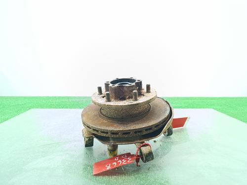Used Right front steering knuckle MITSUBISHI PAJERO I Canvas Top (L04_G) 2.5 TD (L044G, L049G) (84 hp) 28411757