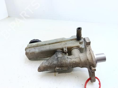 Used Brake master cylinder RENAULT MEGANE III Grandtour (KZ0/1) [2008-2016]  28372744