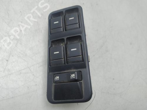 Used Left front window switch LAND ROVER DISCOVERY III (L319) 2.7 TD 4x4 (190 hp) 28572901