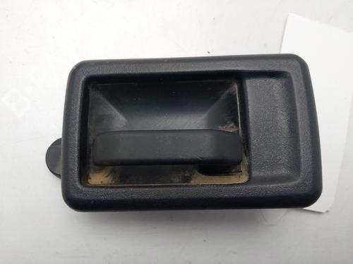 Højre fortil invendig håndtag Højre fortil invendig håndtag PEUGEOT 205 II (20A/C) 1.8 Diesel (60 hp) 35929629 35929629