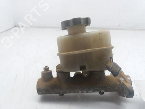 Brake master cylinder HYUNDAI SANTA FÉ I (SM) 2.0 CRDi 4x4 | BP2882323M77 
