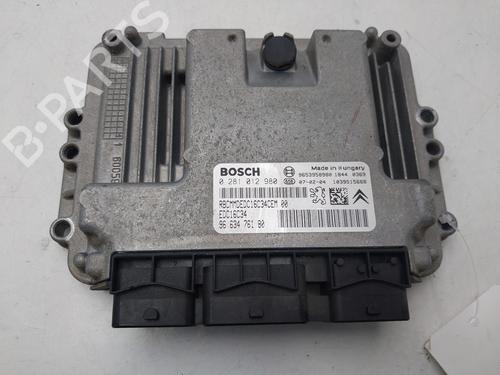 engine-control-unit-ecu-citroen-c4-picasso-i-mpv-ud_-2006-2007-2008-2009-2010-2011-2012-2013-2014-2015-36595981 main image