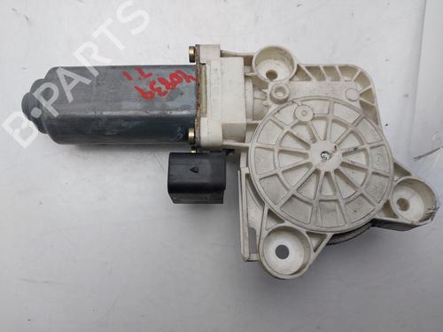 Used Left rear window motor Left rear window motor MERCEDES-BENZ S-CLASS (W220, V220) S 320 CDI (220.025, 220.125) (204 hp) 32686020 32686020