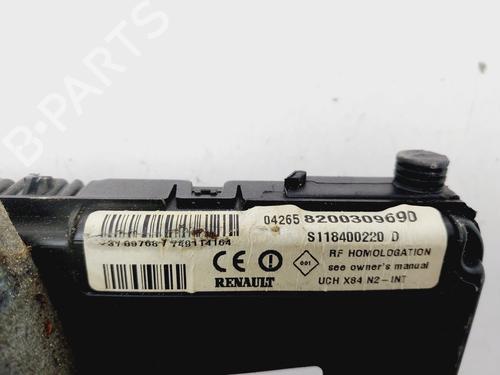 Elektronisk modul RENAULT MEGANE II Saloon (LM0/1_)  | BP28106703M83 