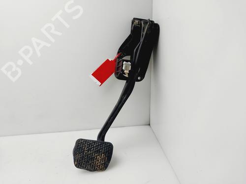 Used Break pedal MERCEDES-BENZ A-CLASS (W176) A 200 CDI / d (176.008) (136 hp) 30548453