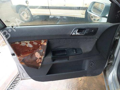 Tailgate handle VW POLO IV (9N_, 9A_) 1.9 SDI | BP5284972C132 