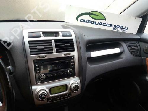 Left front fog light KIA SPORTAGE II (JE_, KM_) 2.0 CRDi 4WD | BP2865461C30 