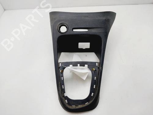 Mittelkonsole RENAULT CAPTUR I (J5_, H5_) [2013-2026]  32032422