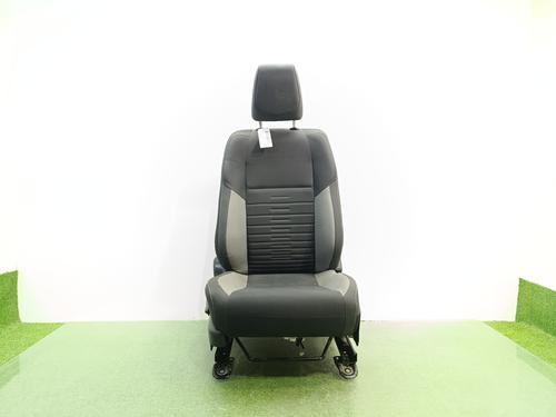 Used Right front seat Right front seat TOYOTA AURIS (_E18_) 1.8 Hybrid (ZWE186_, ZWE186R) (136 hp) 34380697 34380697