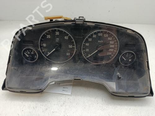 Used Instrument cluster OPEL ZAFIRA A MPV (T98) 2.2 DTI 16V (F75) (125 hp) 31823491