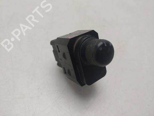 Used Mirror switch Mirror switch SUZUKI GRAND VITARA II (JT, TE, TD) 1.9 DDiS All-wheel Drive (JT419, TD44, JB419WD, JB419XD,... (129 hp) 40182275 40182275