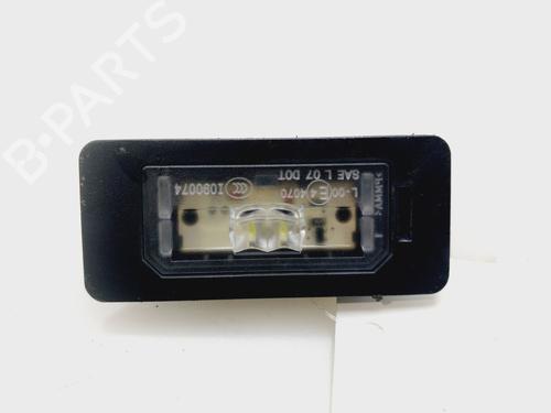 Used Licence plate light BMW 3 (E90) 318 i (143 hp) 32071663