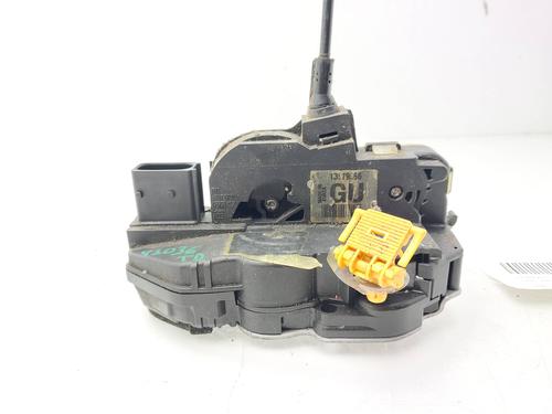 hjre-bagtil-las-opel-astra-j-saloon-2012-34270933 main image