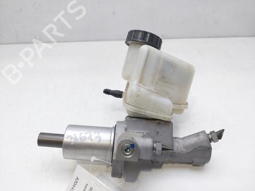 Used Brake master cylinder MERCEDES-BENZ C-CLASS (W204) C 200 CDI (204.007, 204.006) (136 hp) 13757754
