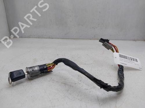 Clé de contact RENAULT SAFRANE II (B54_) 2.0 16V (B54L) (136 hp) 17946098