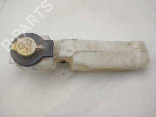Used Windscreen washer tank Windscreen washer tank 37026496 37026496