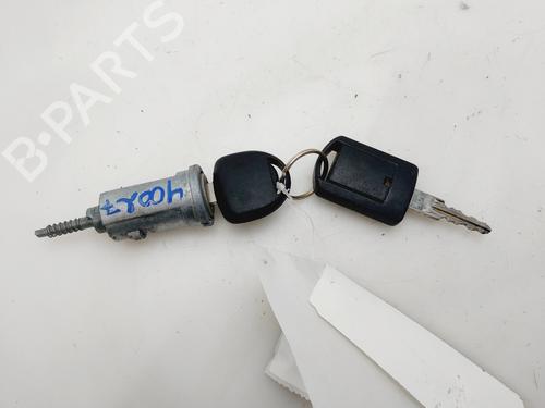 Used Ignition barrel OPEL CORSA C (X01) 1.2 (F08, F68) (75 hp) 30314723