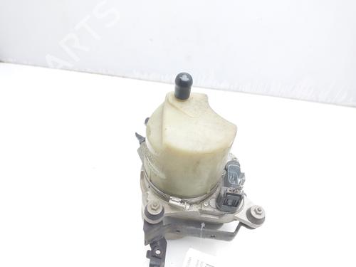 Pompe de direction assistée FORD FOCUS II (DA_, HCP, DP) 1.6 TDCi (109 hp) 12415166