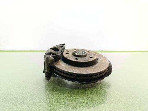 Used Right front steering knuckle Right front steering knuckle MERCEDES-BENZ A-CLASS (W168) A 170 CDI (168.008) (90 hp) 31964455 31964455