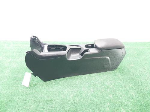 Used Armrest / Center console PEUGEOT 308 SW II (LC_, LJ_, LR_, LX_, L4_) 1.6 BlueHDi 120 (120 hp) 17902500