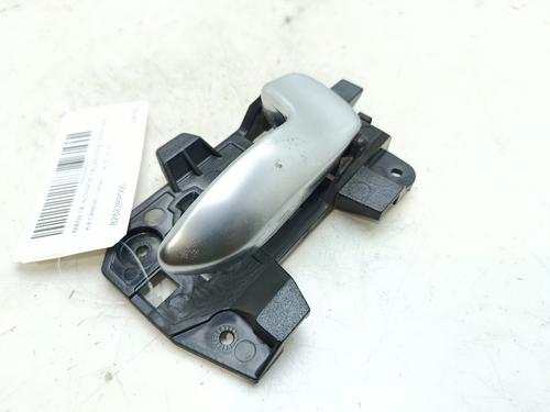Front right interior door handle KIA CARENS IV 1.7 CRDi | BP36781172I14 - Image 2