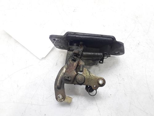 Tailgate lock HYUNDAI SANTA FÉ I (SM) 2.0 CRDi 4x4 | BP10056287C101